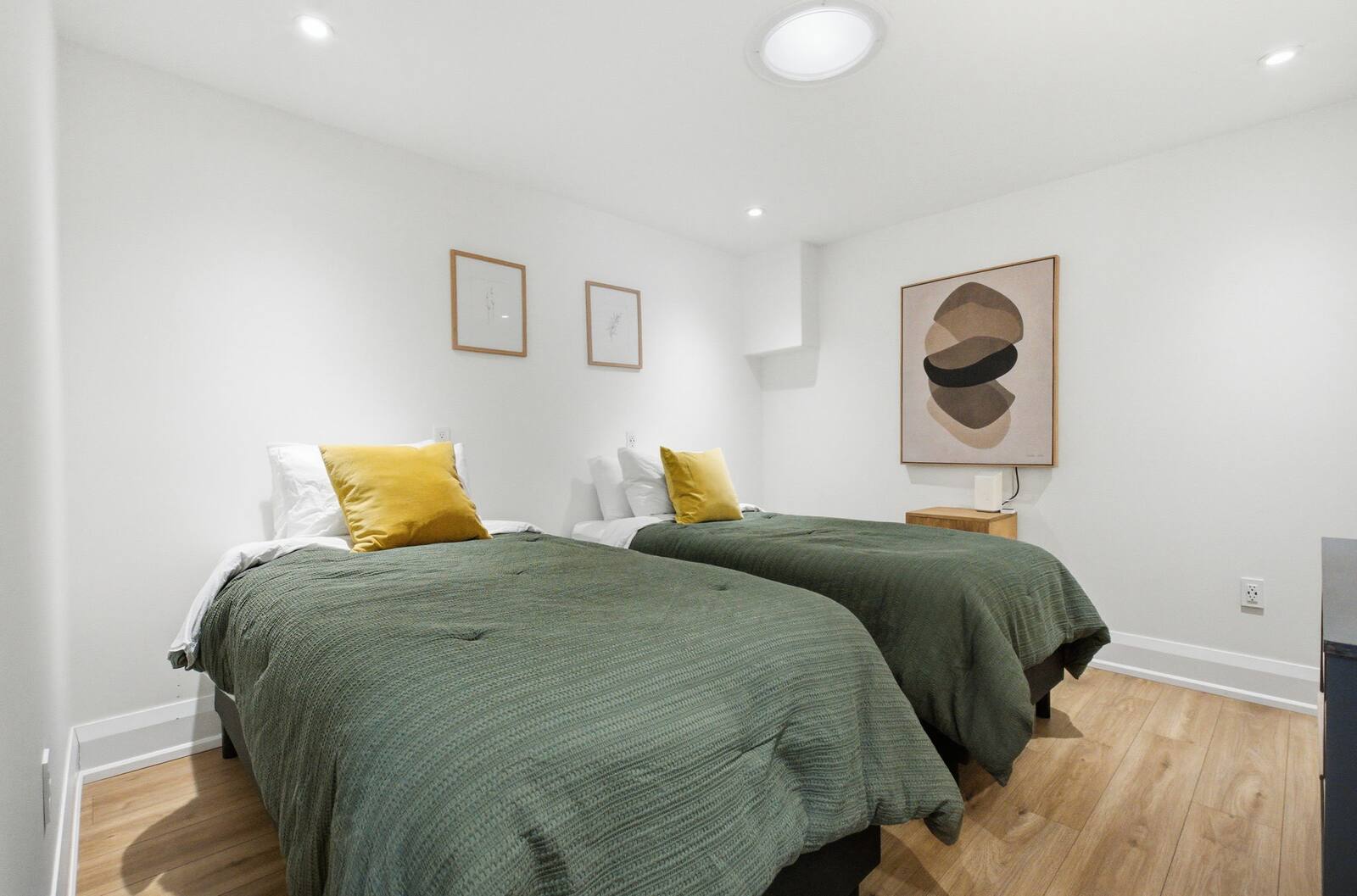 Guest bedroom